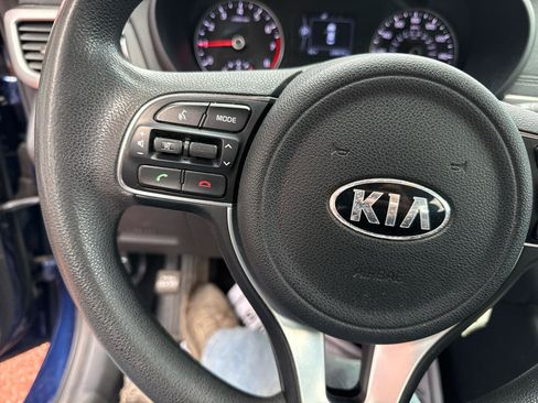 Used 2017 Kia Optima LX FWD image 15