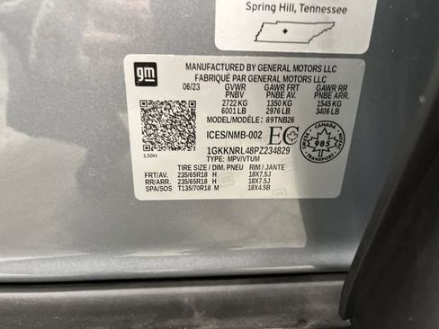 Used 2023 GMC Acadia SLE w/ Infotainment Package image 39