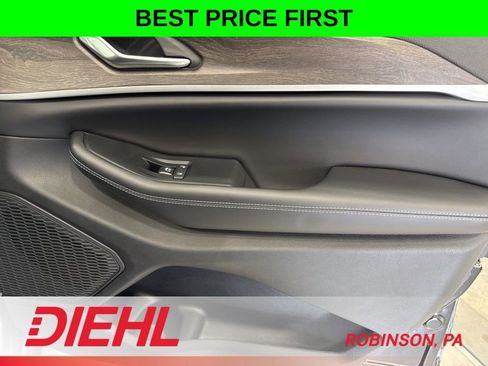 New 2026 Jeep Grand Cherokee Altitude AWD/4WD image 15