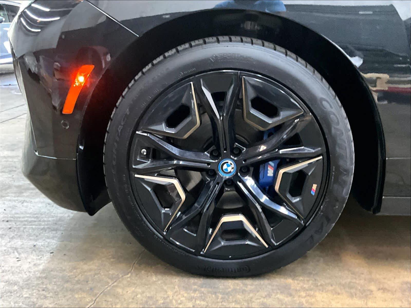 Used 2023 BMW iX M60 w/ Executive Package AWD/4WD image 13