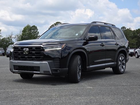 New 2026 Honda Pilot Touring image 14