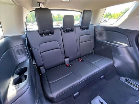 Used 2024 Nissan Pathfinder Platinum w/ Cargo Package AWD/4WD image 26