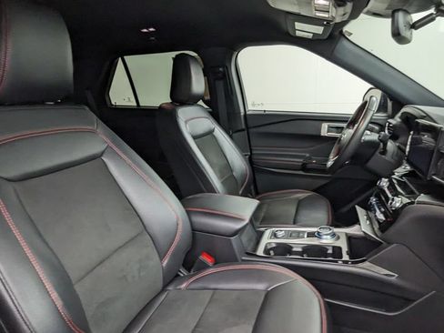 Certified 2023 Ford Explorer ST-Line AWD/4WD image 42