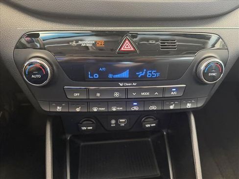 Used 2016 Hyundai Tucson Limited w/ Option Group 03 FWD image 19