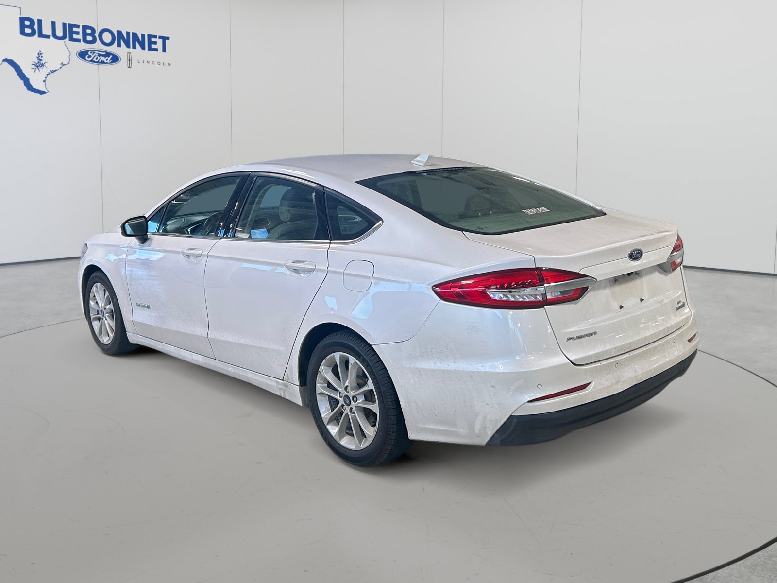 Used 2019 Ford Fusion SE FWD image 7