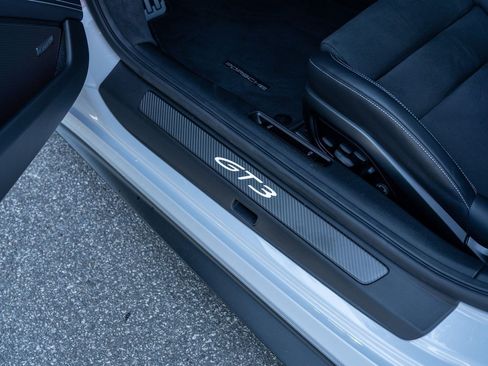 Certified 2026 Porsche 911 GT3 RWD image 24