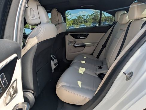Used 2022 Mercedes-Benz C 300 Sedan image 14