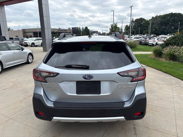 Used 2024 Subaru Outback Limited AWD/4WD image 6
