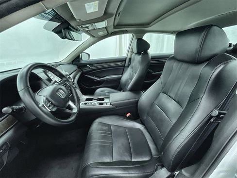 Used 2021 Honda Accord Touring image 19
