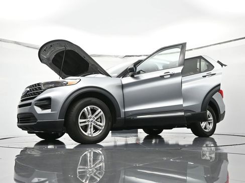 Certified 2022 Ford Explorer XLT image 66