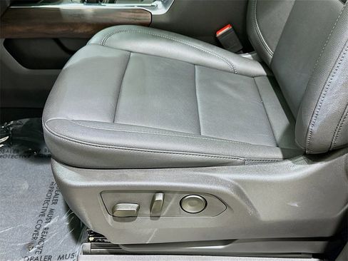 Used 2025 GMC Sierra 1500 SLT image 20