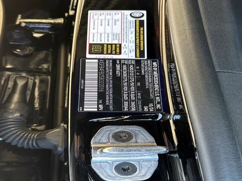 Certified 2025 Mercedes-Benz GLE 350 4MATIC image 32