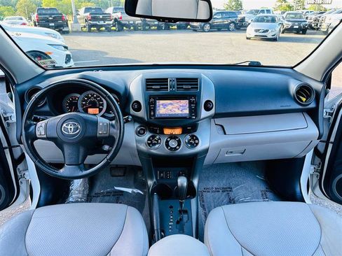 Used 2012 Toyota RAV4 Limited image 24