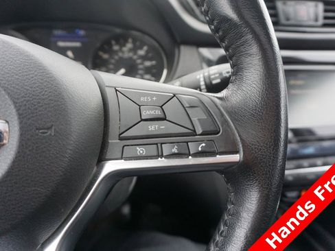 Used 2019 Nissan Rogue Sport SV image 4