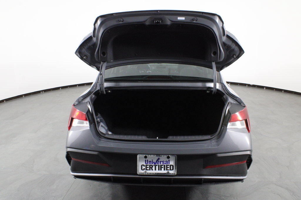 Certified 2026 Hyundai Elantra Sport FWD image 17