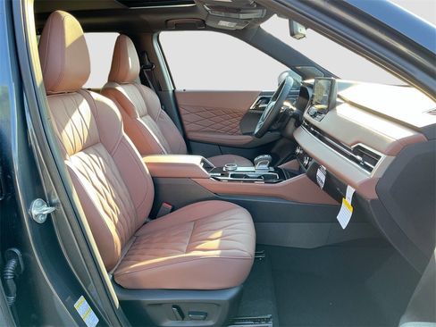 New 2025 Mitsubishi Outlander SEL image 30