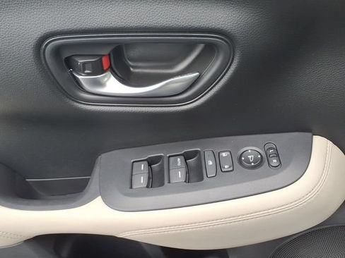 Used 2024 Honda HR-V LX image 23
