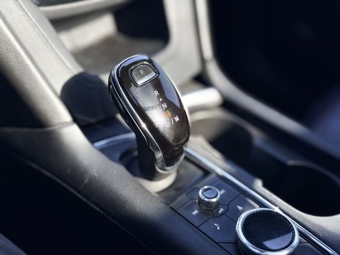 Used 2021 Cadillac XT6 Premium Luxury image 14