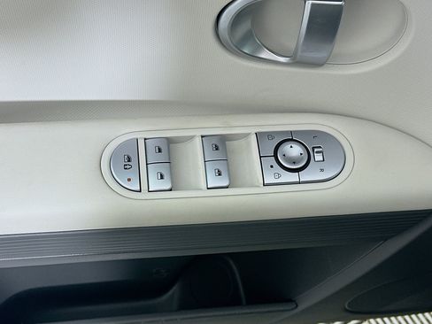 Used 2024 Hyundai Ioniq 5 SEL RWD image 15