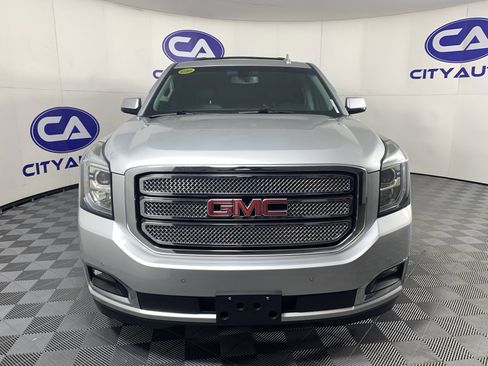 Used 2017 GMC Yukon SLE w/ SLE Value Package image 9