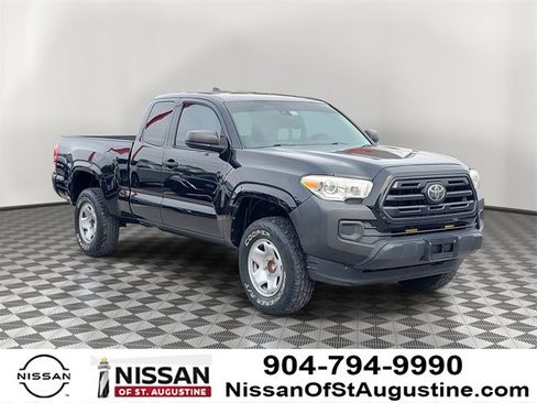 Used 2019 Toyota Tacoma SR image 1