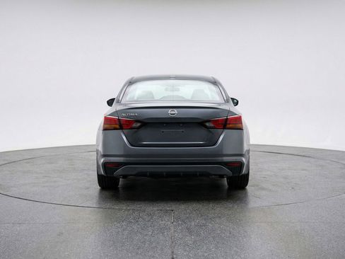 Used 2025 Nissan Altima 2.5 SV FWD image 7