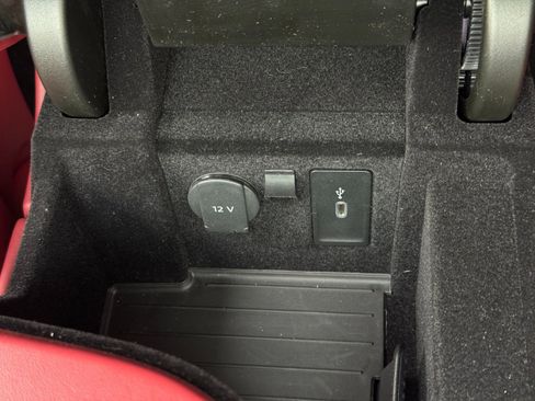 Used 2022 Porsche Panamera 4 w/ Premium Package image 36