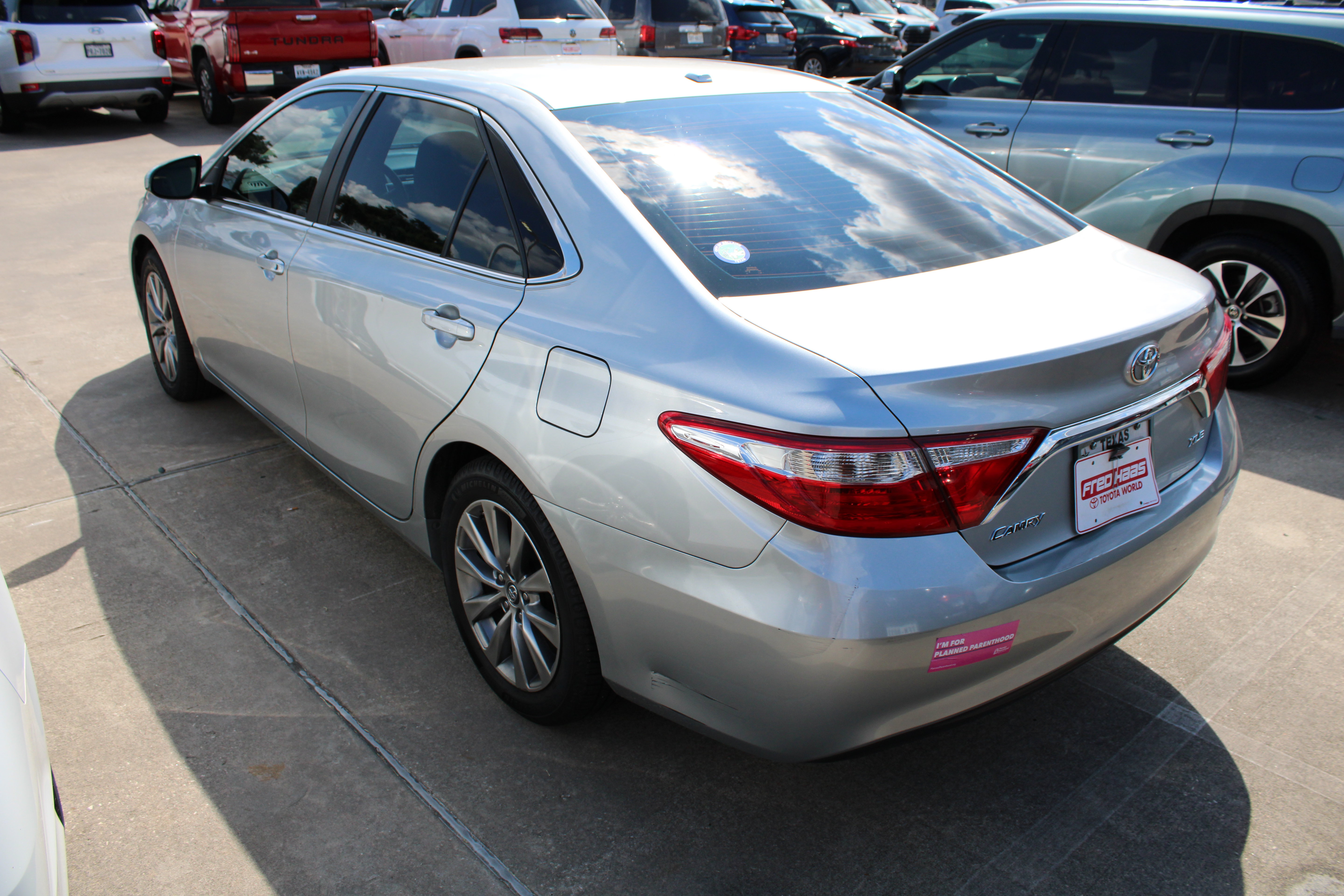 Used 2017 Toyota Camry XLE FWD image 7