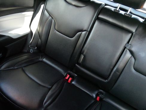 Used 2023 Jeep Compass Limited AWD/4WD image 12