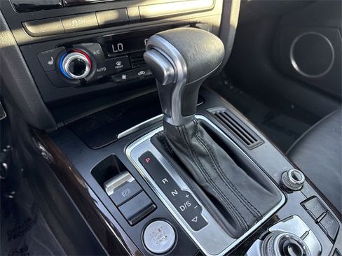 Used 2016 Audi A4 2.0T Premium Plus w/ Technology Package image 20