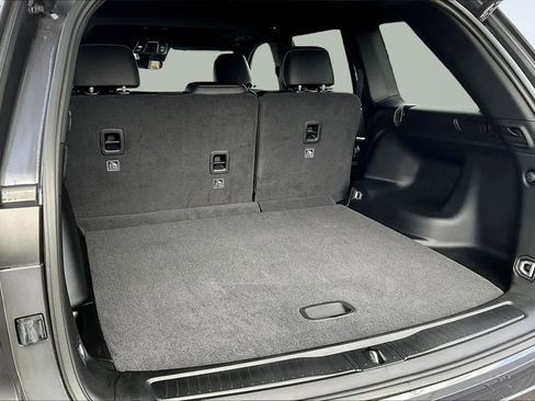 New 2026 Jeep Grand Cherokee Altitude AWD/4WD image 19