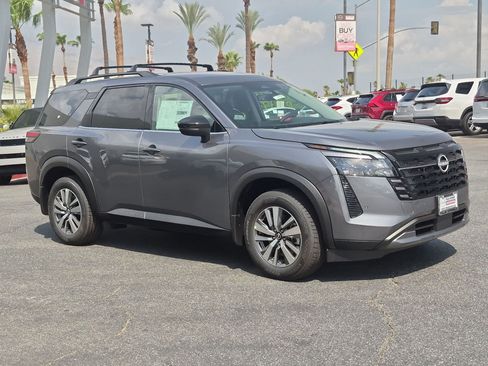 New 2026 Nissan Pathfinder SL FWD image 6