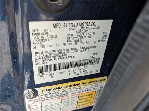 Used 2016 Ford Expedition XLT w/ Equipment Group 202A RWD image 26