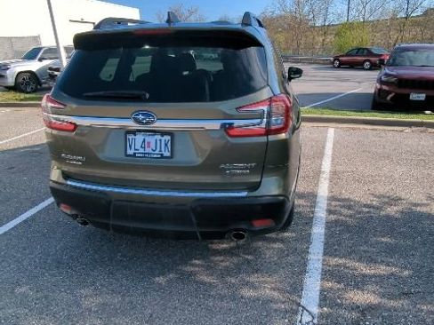 Used 2025 Subaru Ascent Limited AWD/4WD image 14