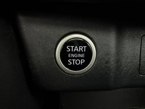 Used 2023 Nissan Rogue SV w/ SV Premium Package AWD/4WD image 21