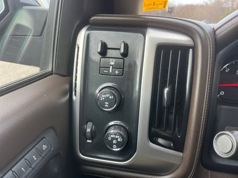 Used 2018 GMC Sierra 1500 SLT image 22