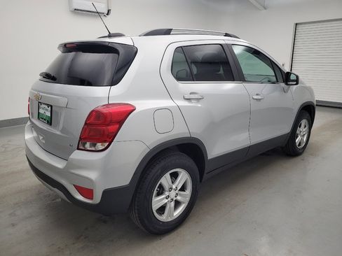 Used 2020 Chevrolet Trax LT w/ LT Convenience Package AWD/4WD image 10