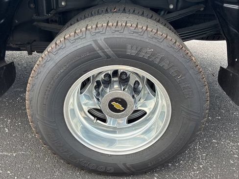 Used 2021 Chevrolet Silverado 3500 High Country AWD/4WD image 18