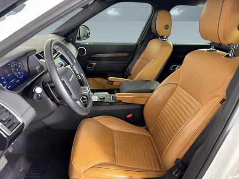 Used 2020 Land Rover Discovery HSE image 5