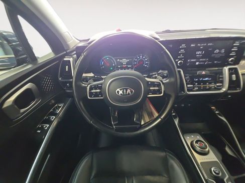 Used 2021 Kia Sorento S FWD image 11