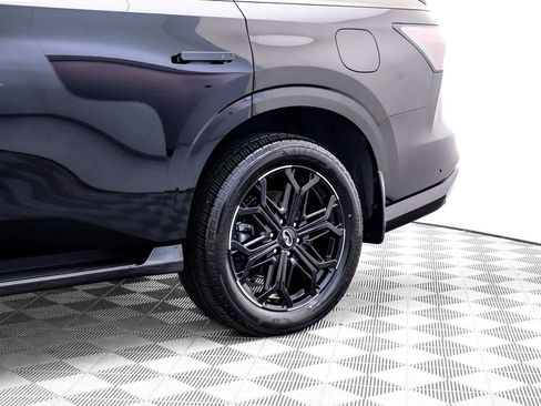 New 2026 INFINITI QX80 4WD w/ Sport Exterior Package image 33