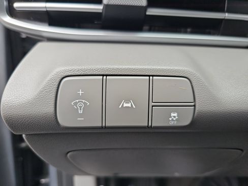 Used 2023 Hyundai Elantra SEL w/ Convenience Package FWD image 30