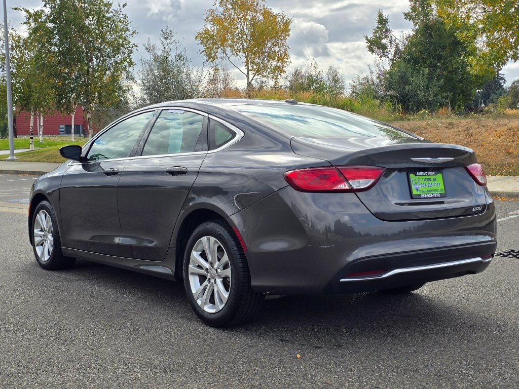 Used 2015 Chrysler 200 Limited w/ Convenience Group FWD image 3