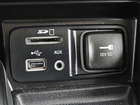 Used 2014 Jeep Cherokee Limited w/ Trailer Tow Group image 7