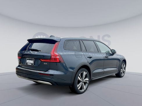 New 2026 Volvo V60 B5 Cross Country Plus w/ Protection Package Premier image 7