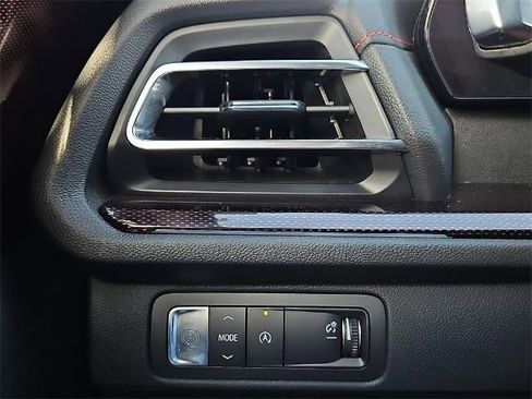 Used 2026 Chevrolet Traverse RS image 23