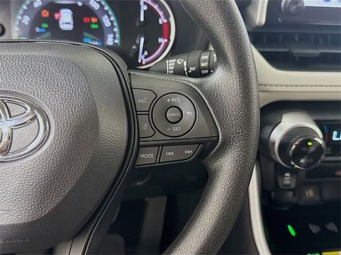 Certified 2025 Toyota RAV4 XLE w/ Convenience Package image 14