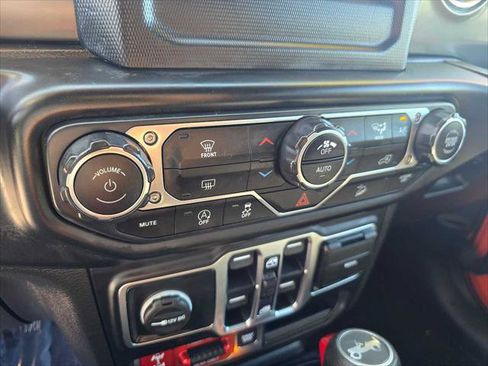 Used 2019 Jeep Wrangler Unlimited Rubicon AWD/4WD image 27