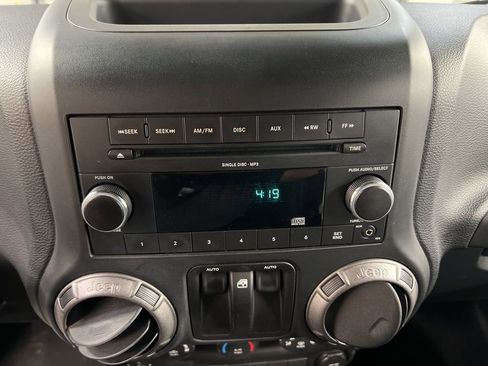 Used 2011 Jeep Wrangler Sport image 9