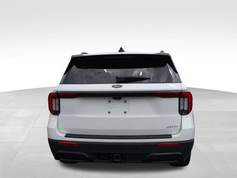 Used 2025 Ford Explorer ST-Line w/ ST-Line Street Pack image 12